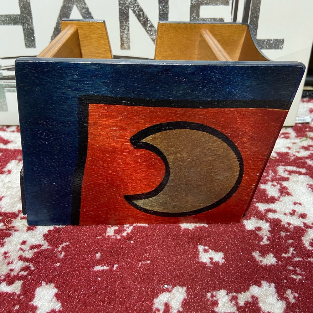 Vintage Kakadu Signed Ruet Shahar Israeli Painted Wood Desk Organizer.